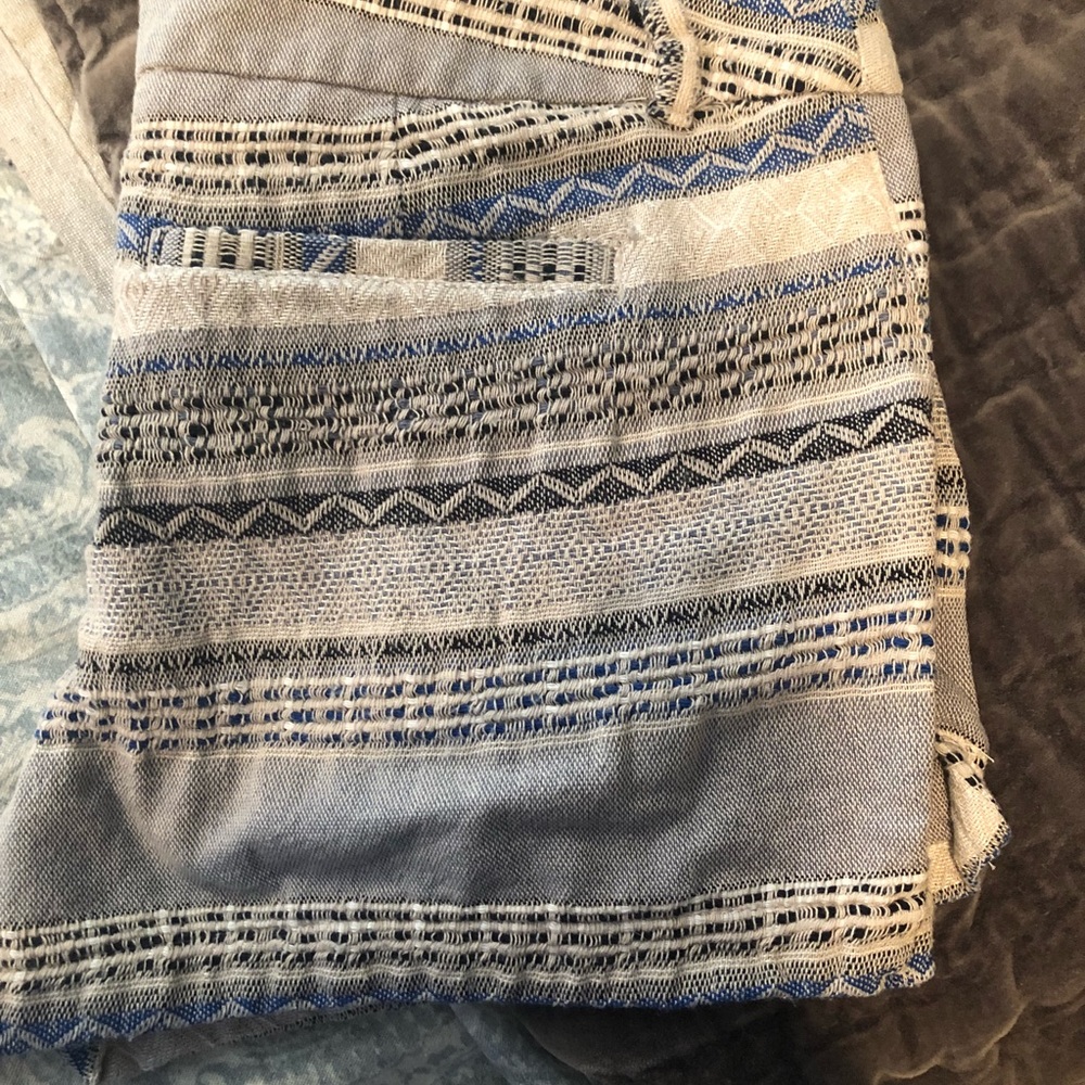 Shorts - Picture 2 of 3